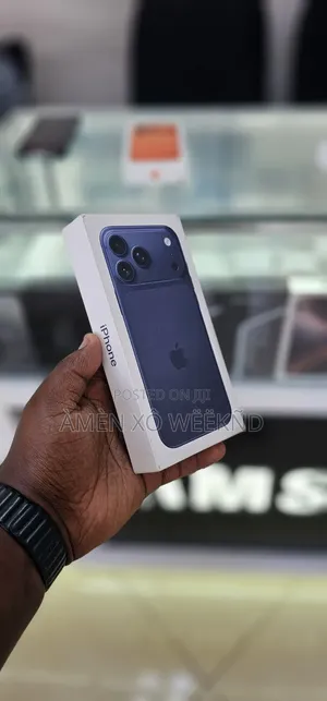 New Apple iPhone 17 Pro Max 256 GB Blue