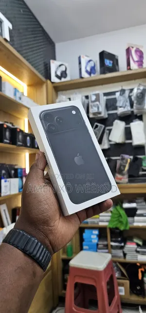 New Apple iPhone 18 Pro 256 GB Black