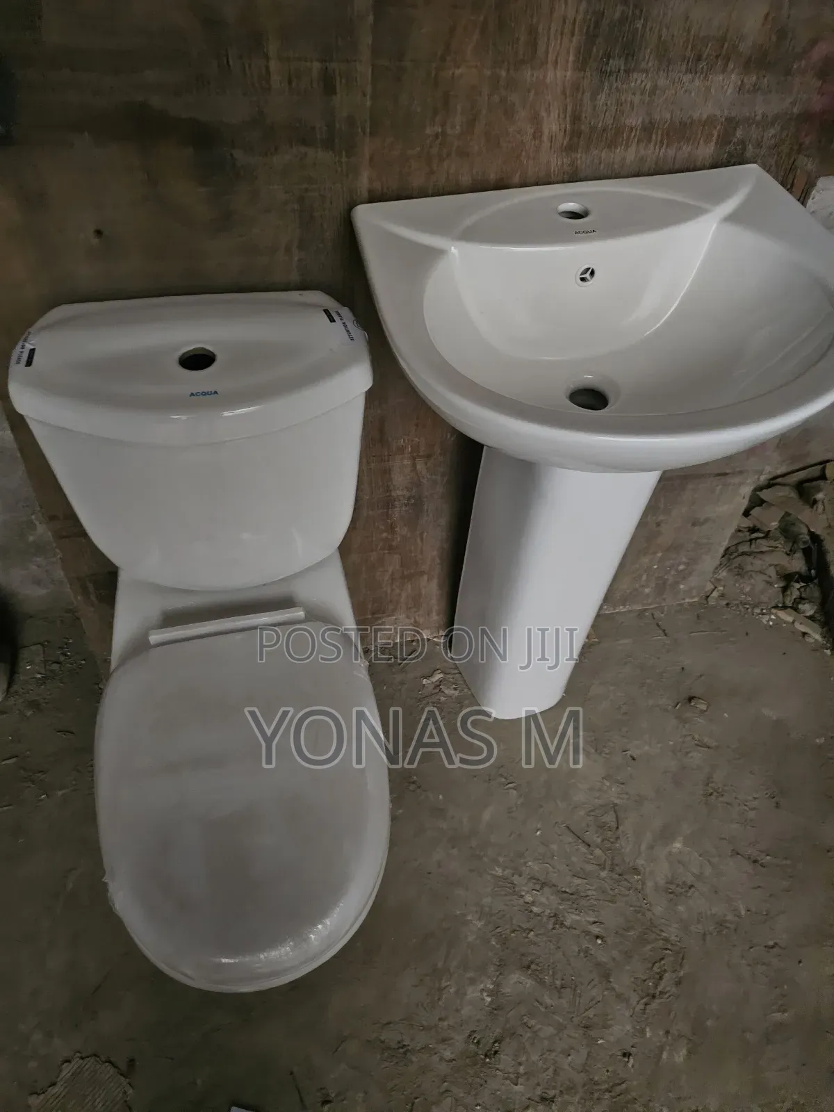 Acqua Toilet Seat