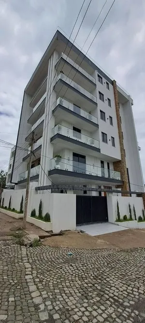 Furnished 5bdrm Apartment in Cmc Area, Yeka for sale