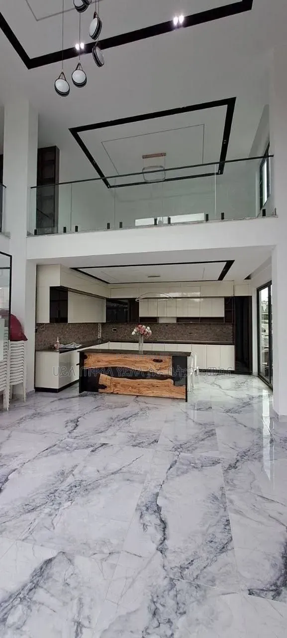 Furnished 5bdrm Apartment in Cmc Area, Yeka for sale