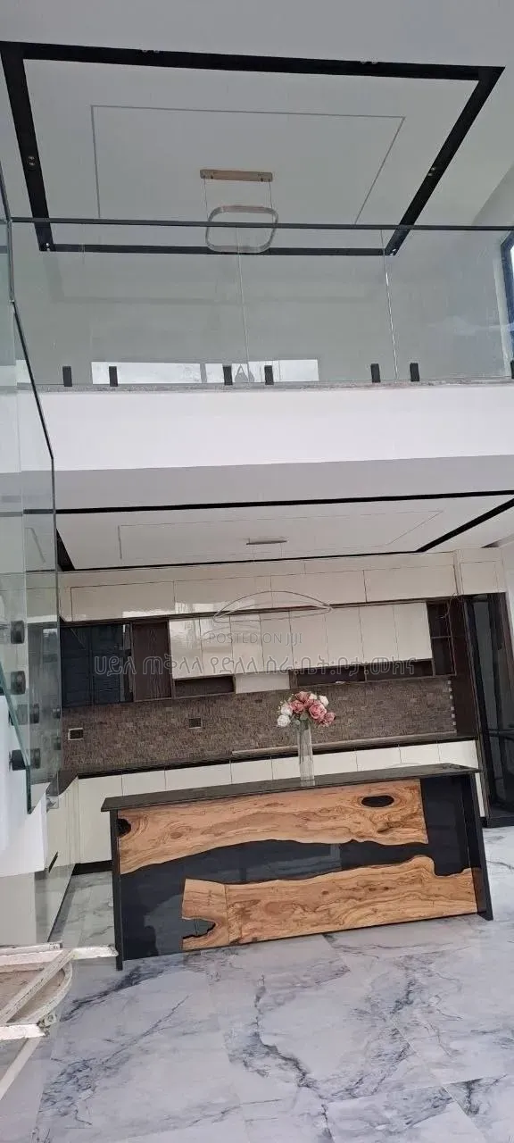 Furnished 5bdrm Apartment in Cmc Area, Yeka for sale