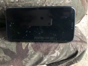 Apple iPhone XR 64 GB