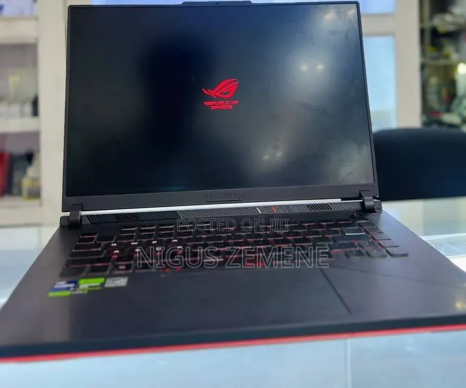 New Laptop Asus ROG Strix G15 16GB Intel Core i9 SSD 1T