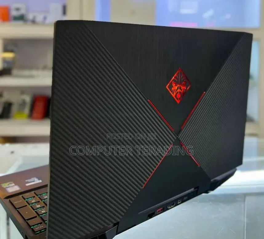 New Laptop HP Omen 15 16GB Intel Core i7 SSD 512GB
