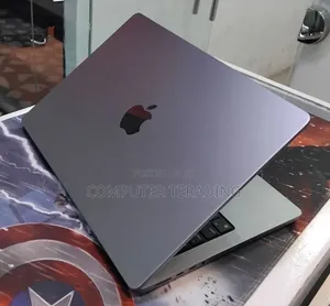 New Laptop Apple MacBook Pro 2021 M1 32GB Apple M1 Pro SSD 512GB