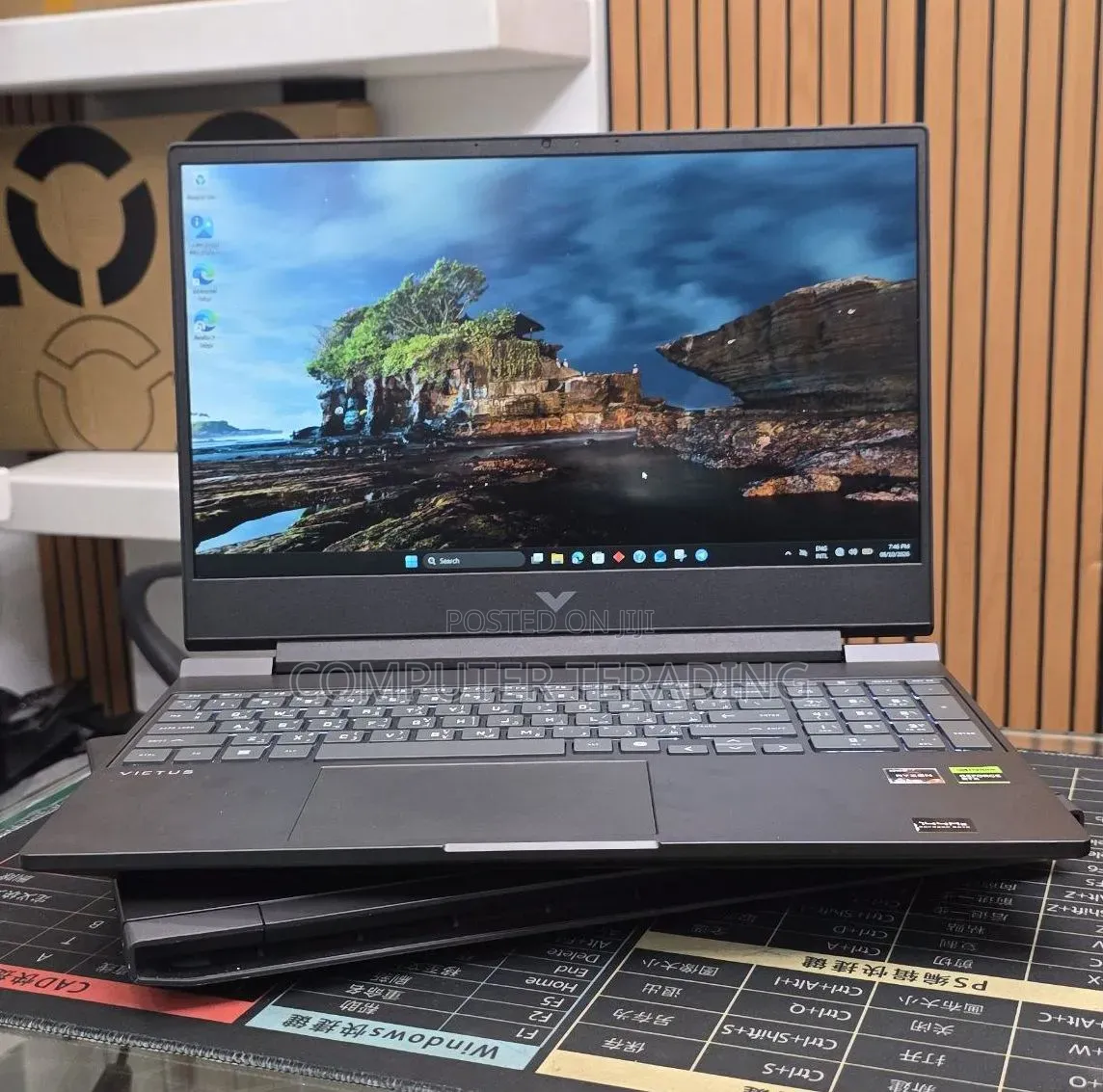 New Laptop HP Victus 15 16GB AMD Ryzen 7 SSD 512GB