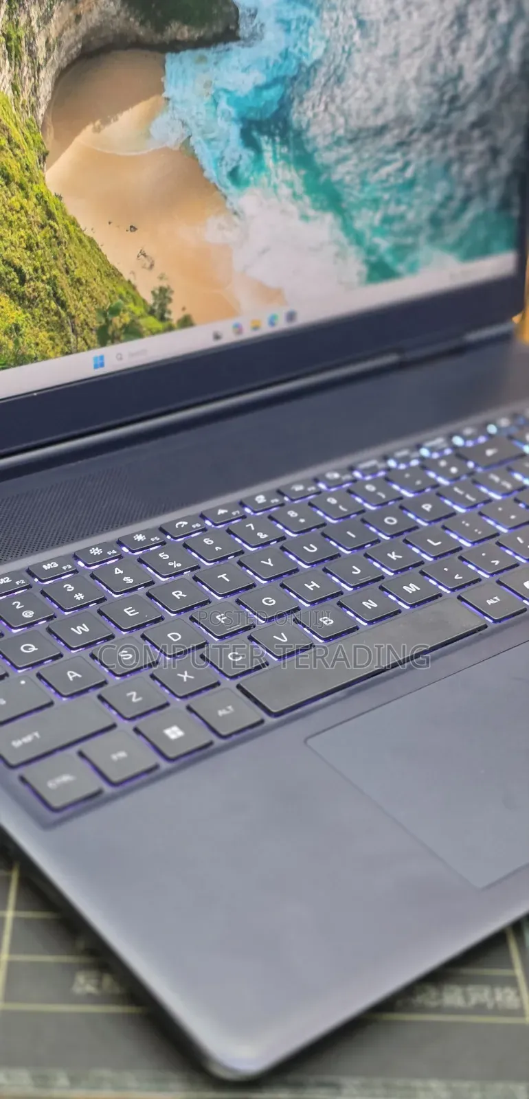 New Laptop Dell Alienware Aurora 16 16GB Intel Core Ultra 7 SSD 1T