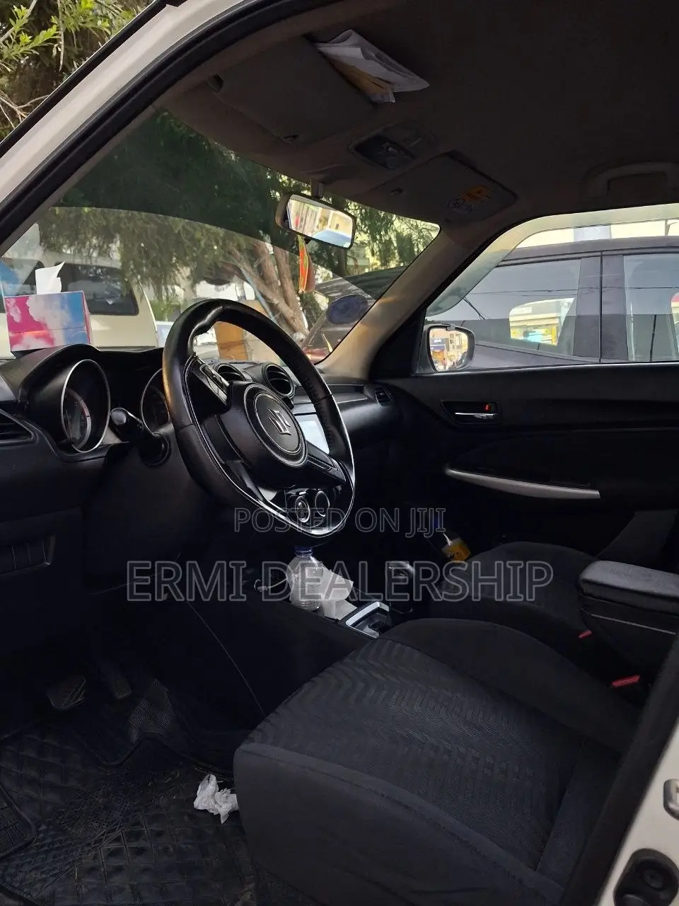 Suzuki Swift 2022 White