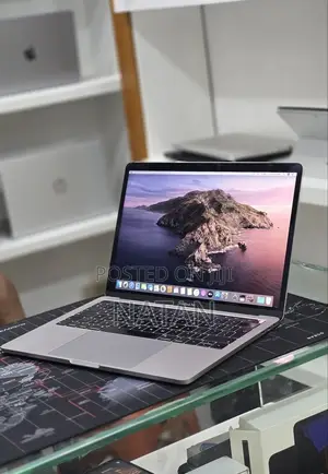 New Laptop Apple MacBook Pro 2019 16GB Intel Core i7 SSD 1T