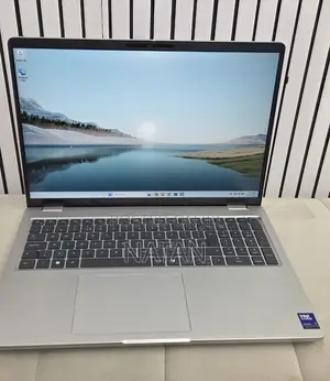 New Laptop Dell Pro 16 16GB Intel Core Ultra 7 SSD 512GB