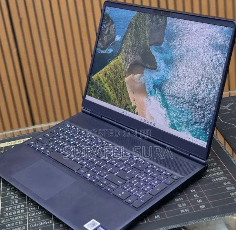 New Laptop Dell Alienware Aurora 16 16GB Intel Core Ultra 7 SSD 1T