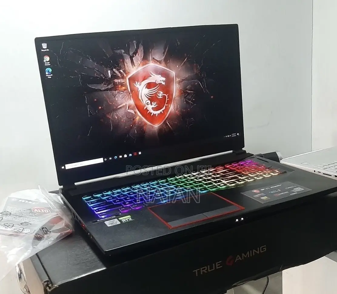 New Laptop MSI Creator 17 B11UH-416 16GB Intel Core i7 SSD 512GB