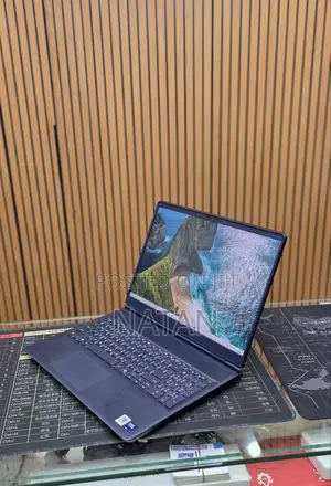 New Laptop Dell Alienware Aurora 16 16GB Intel Core Ultra 7 SSD 1T