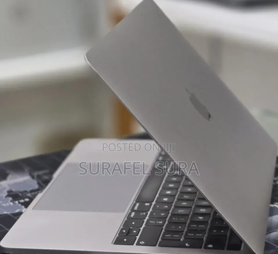 New Laptop Apple MacBook Pro 2019 16GB Intel Core i7 SSD 1T