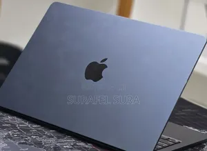 New Laptop Apple MacBook Air 2022 M2 8GB Apple M2 SSD 256GB