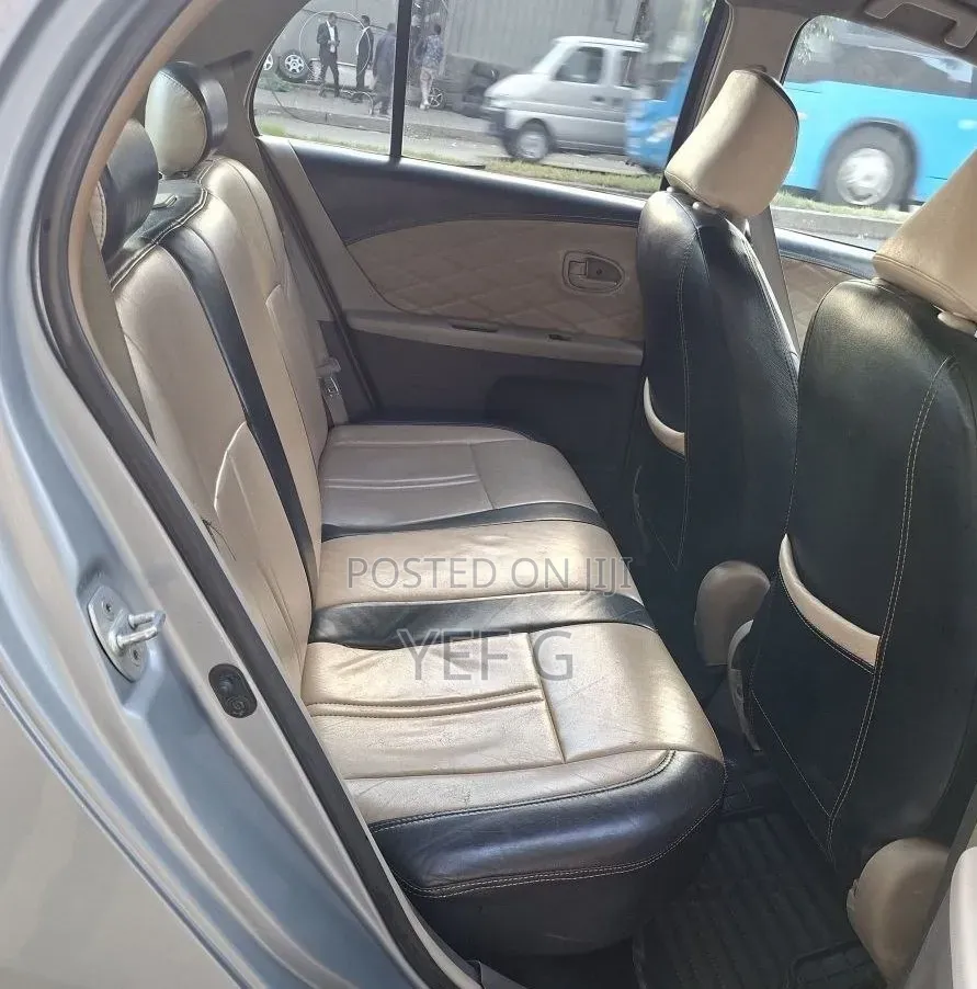Toyota Yaris 2008