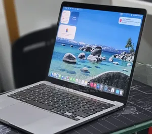New Laptop Apple MacBook Pro 2021 M1 16GB Apple M1 Pro SSD 256GB