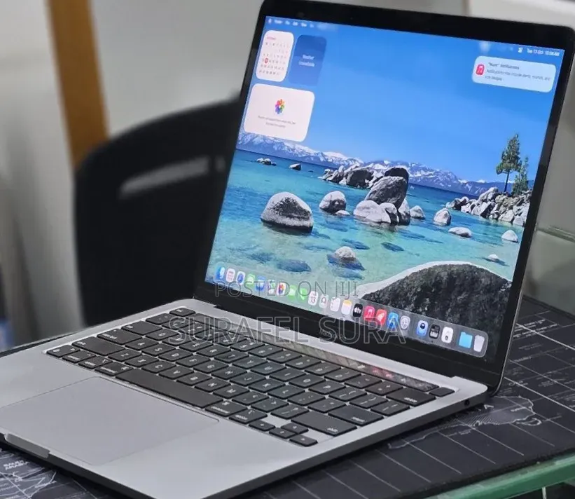 New Laptop Apple MacBook Pro 2021 M1 16GB Apple M1 Pro SSD 256GB