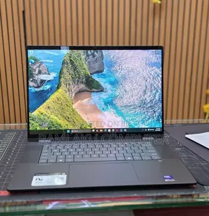 New Laptop HP OmniBook Ultra Flip 16" 32GB Intel Core Ultra 7 SSD 2T
