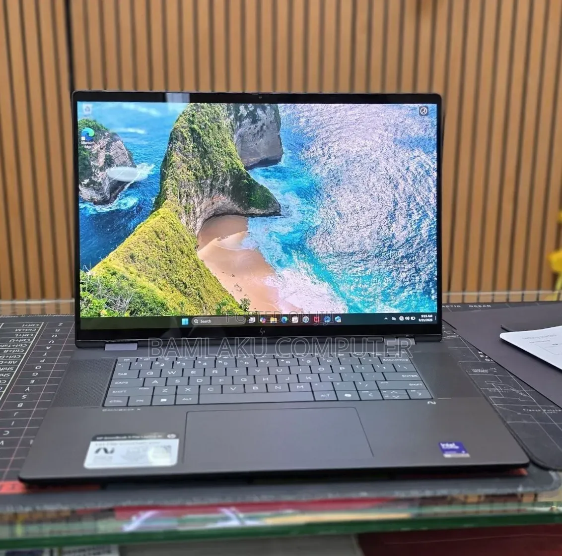 New Laptop HP OmniBook Ultra Flip 16" 32GB Intel Core Ultra 7 SSD 2T