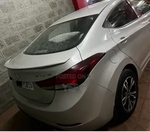 Hyundai Elantra 2015