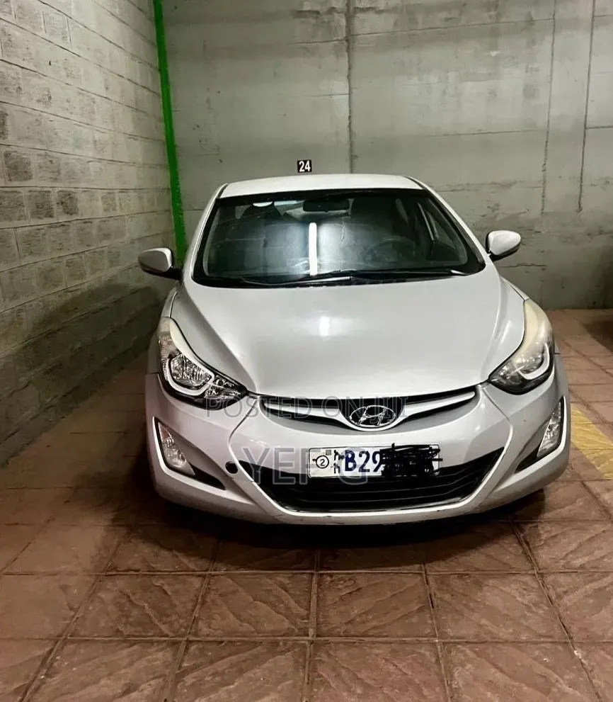 Hyundai Elantra 2015