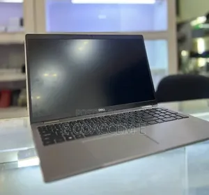 New Laptop Dell Latitude 15 3560 16GB Intel Core i7 SSD 512GB