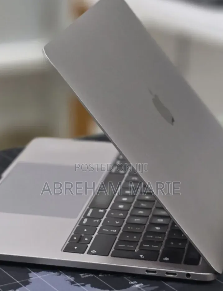 New Laptop Apple MacBook Pro 2019 16GB Intel Core i7 SSD 1T