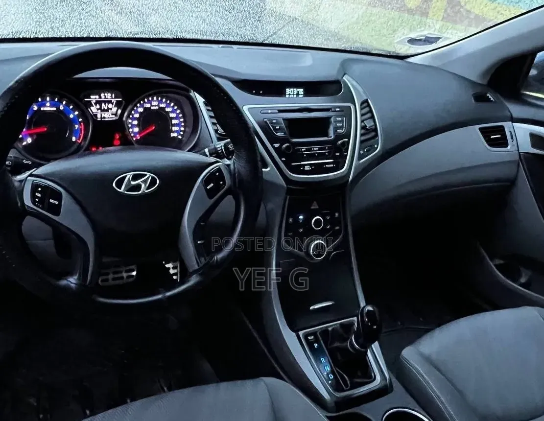 Hyundai Elantra 2014