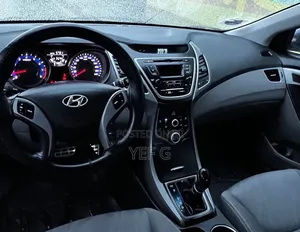 Hyundai Elantra 2014