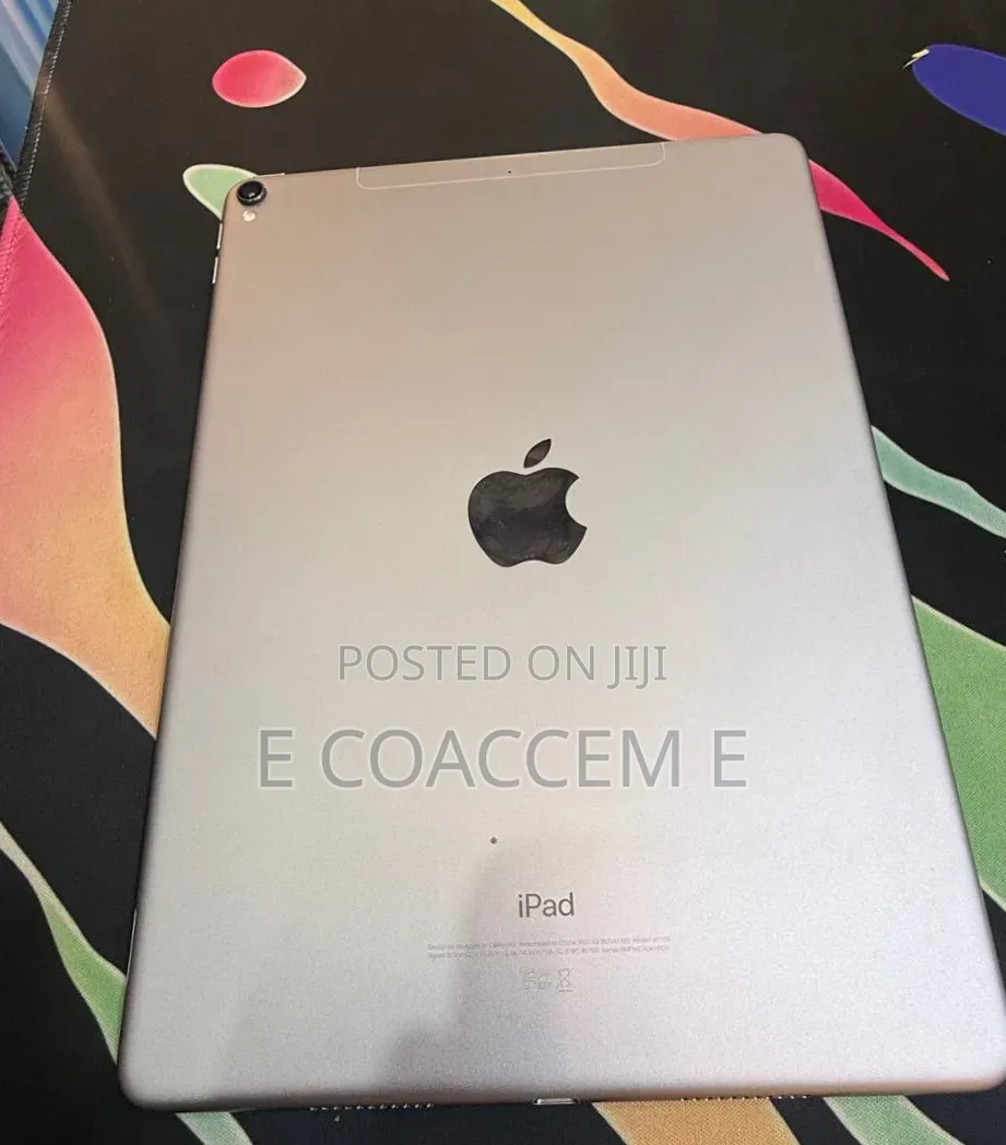 New Apple iPad (2022) 256 GB Silver