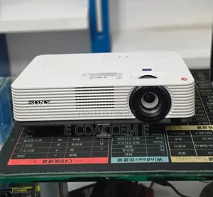 Sony Projector
model Name VPL-Dx221
