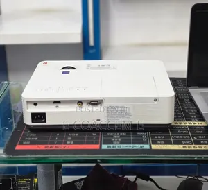 Sony Projector
model Name VPL-Dx221