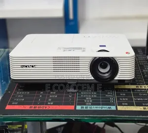 Sony Projector
model Name VPL-Dx221