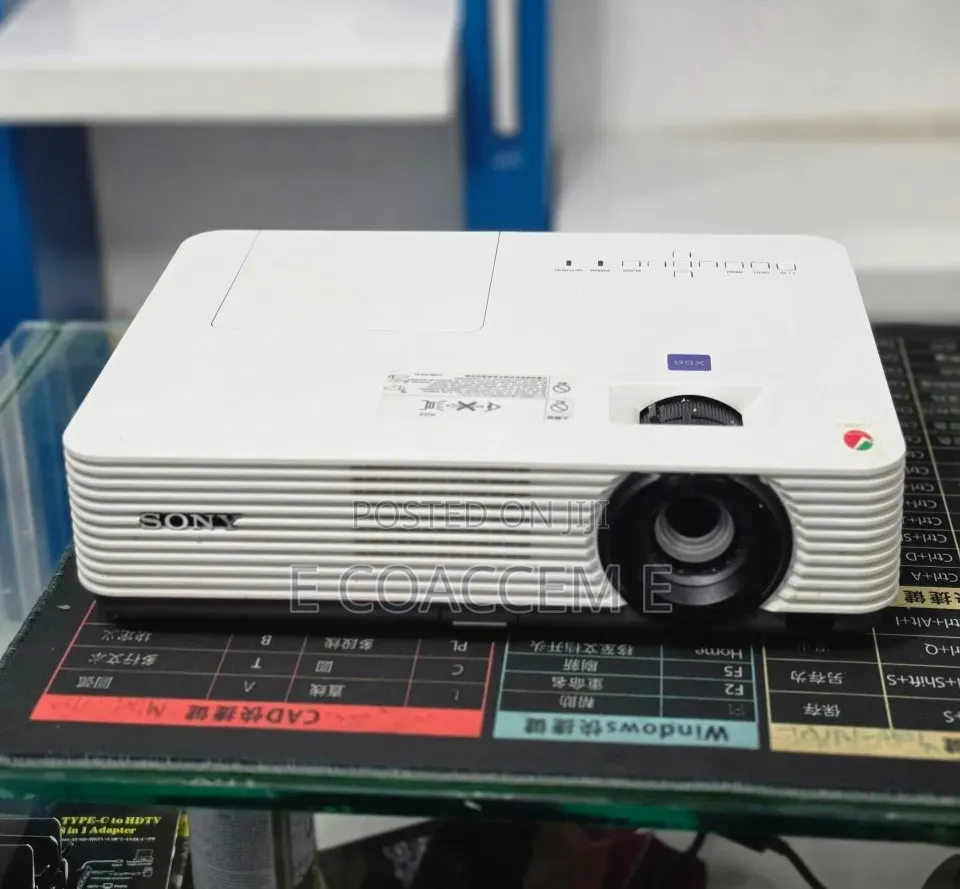 Sony Projector
model Name VPL-Dx221