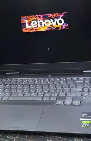 New Laptop Lenovo LOQ 15ARP9 16GB Intel Core i5 SSD 512GB
