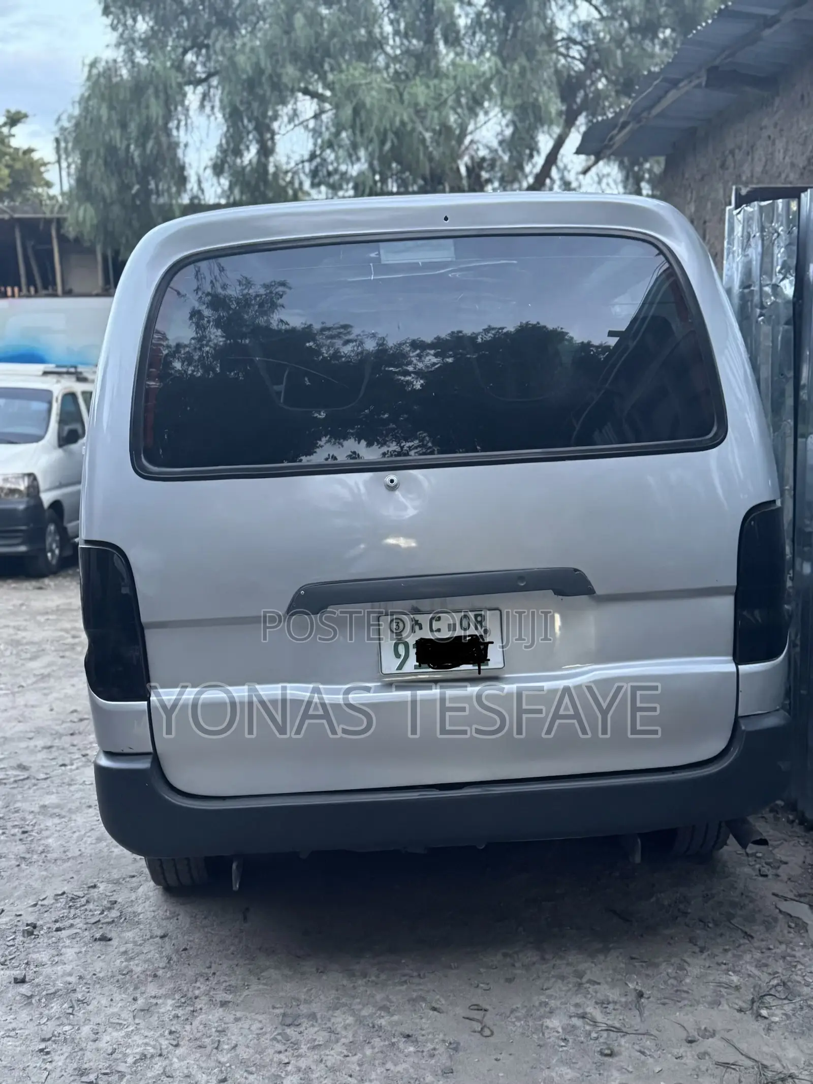 Toyota HiAce 2006 Silver