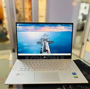 New Laptop HP Envy 15t 16GB Intel Core i7 SSD 512GB