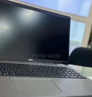 New Laptop Dell Latitude 15 3560 16GB Intel Core i7 SSD 512GB