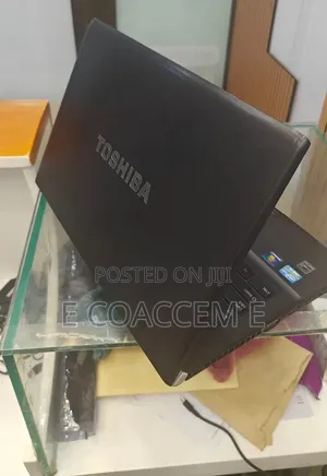 Laptop Toshiba Tecra R950 6GB Intel Core i5 HDD 500GB
