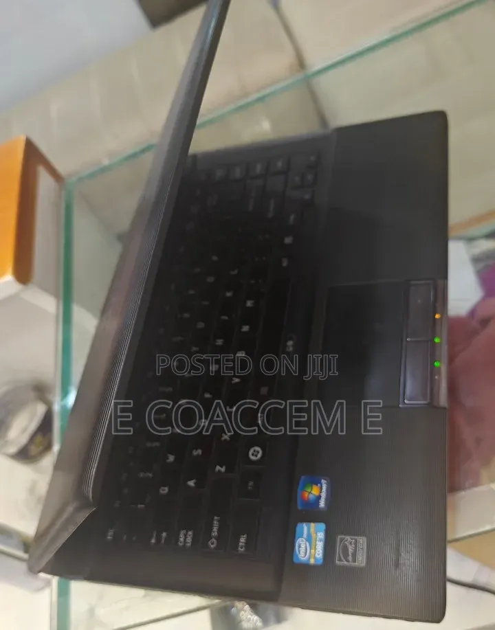 Laptop Toshiba Tecra R950 6GB Intel Core i5 HDD 500GB