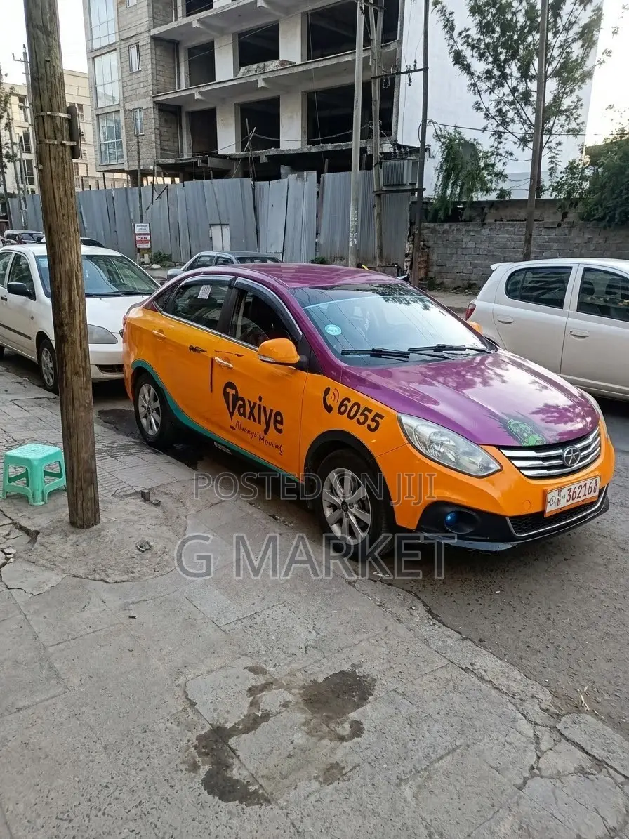 JAC J4 2021