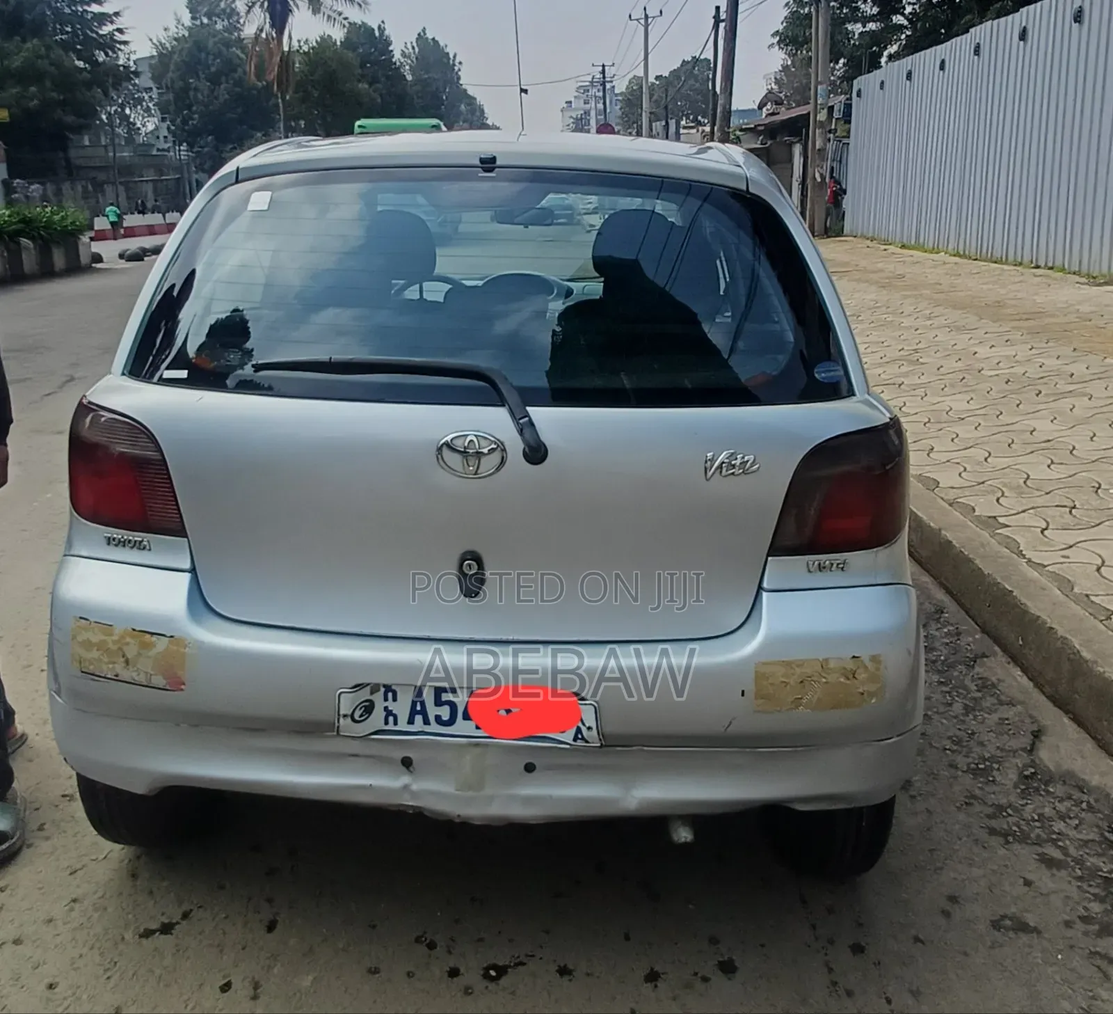 Toyota Vitz 2001 Silver