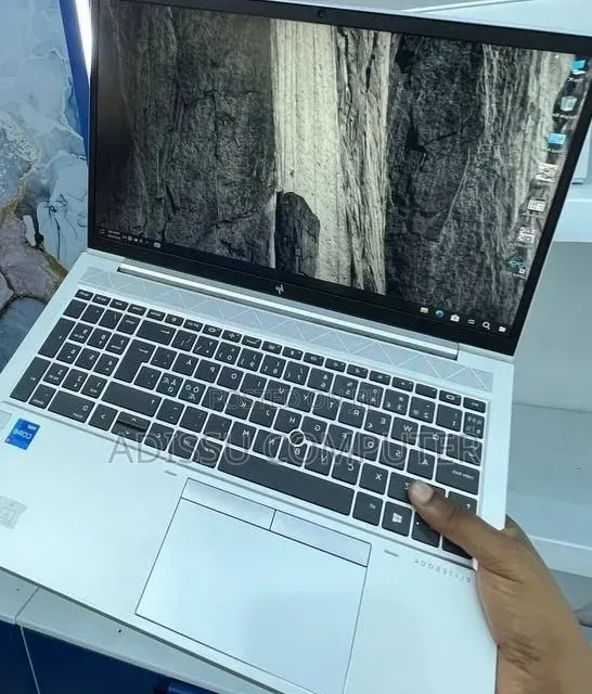 New Laptop HP EliteBook 850 G8 16GB Intel Core i5 SSD 512GB