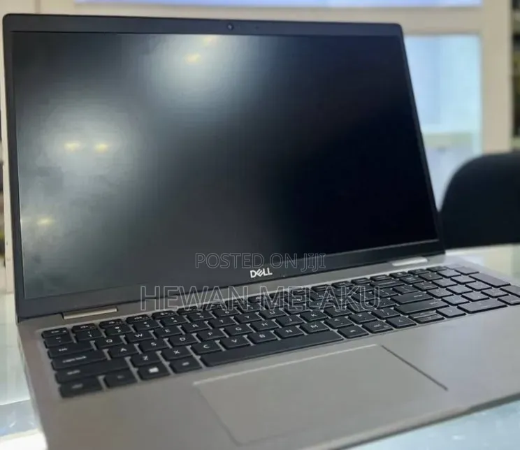 New Laptop Dell 16GB Intel Core i7 SSD 512GB