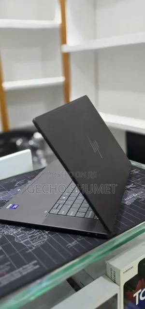 New Laptop HP Omen X 16GB Intel Core Ultra 7 SSD 1T