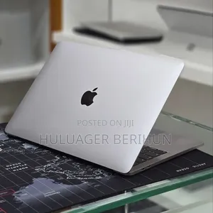 New Laptop Apple MacBook Pro 2019 16GB Intel Core i7 SSD 1T