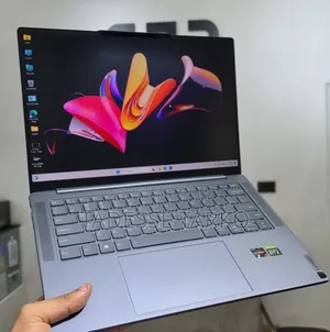 New Laptop Lenovo 16GB AMD Ryzen 7 SSD 512GB