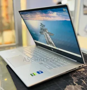 New Laptop HP Envy 15 16GB Intel Core i7 SSD 512GB